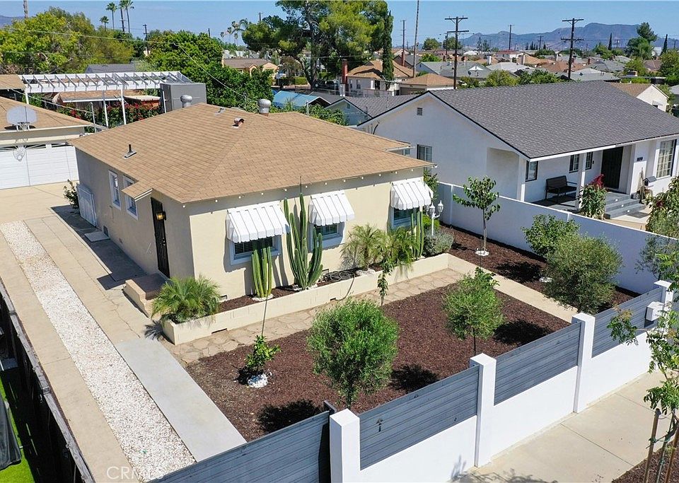 1st image of 7408 Farmdale Ave