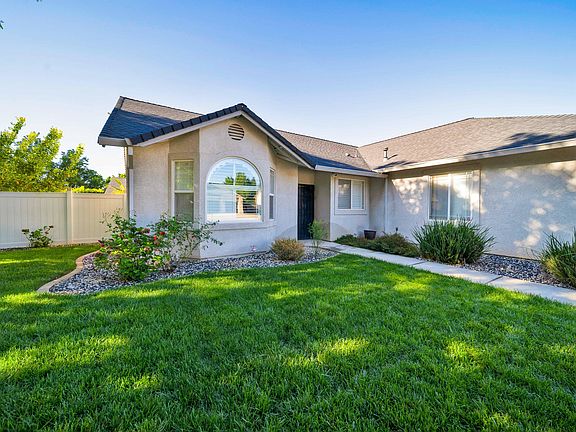 3rd image of 1397 Empress Ln