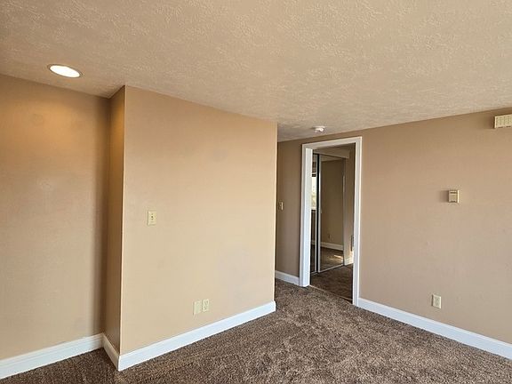 5th image of 1208 SW Coast Ave #2A