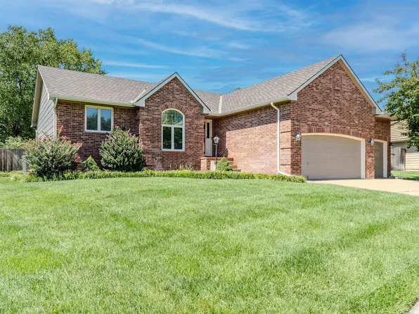 2413 N Watersedge Ct, Wichita, KS 67205