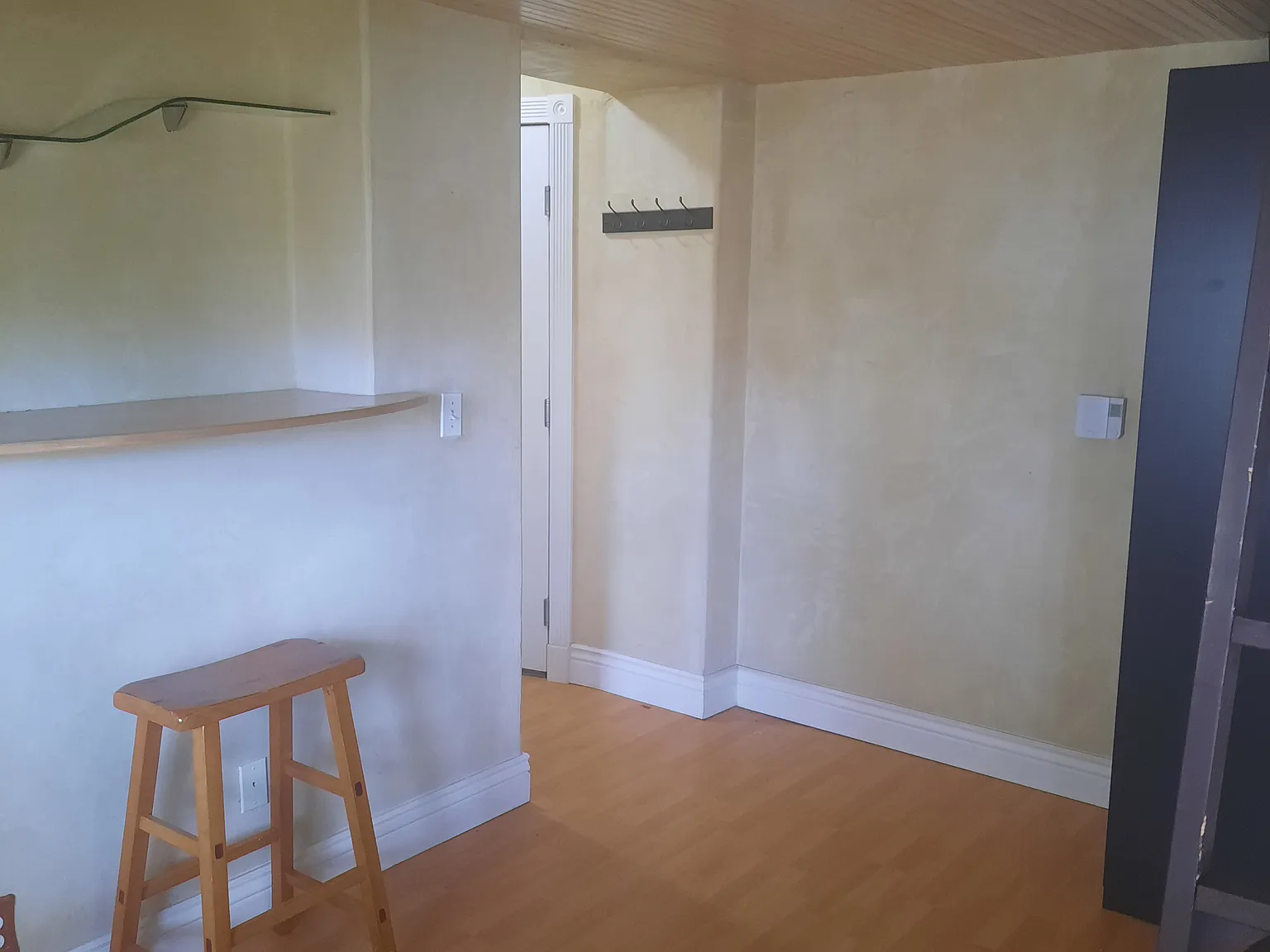 Studio, 284 sqft, $900 — Photo 2