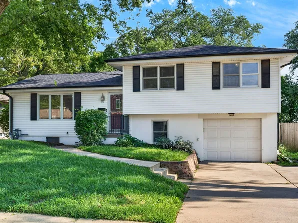 28 Crestwood Dr, Council Bluffs, IA 51503