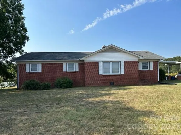 2724 Camden Rd, Marshville, NC 28103