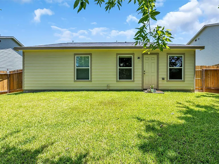 14132 Harlequin Dr — Photo 23