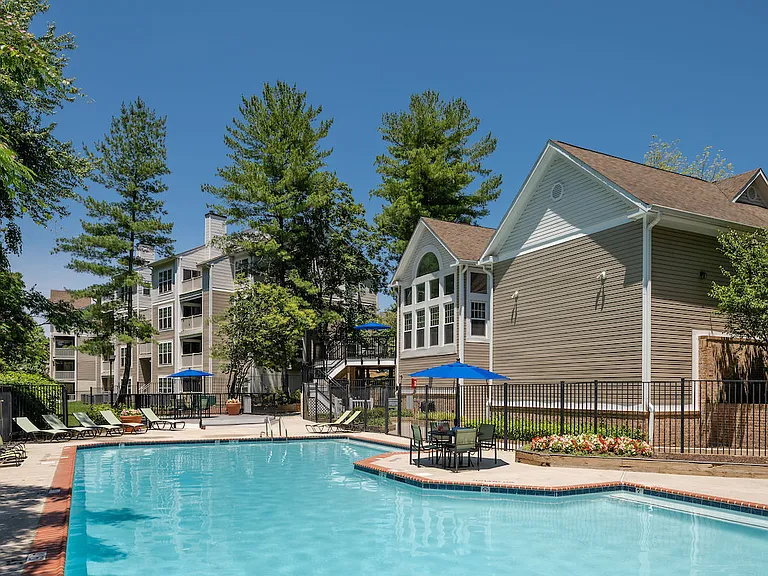 Elms Kingstowne — Photo 3
