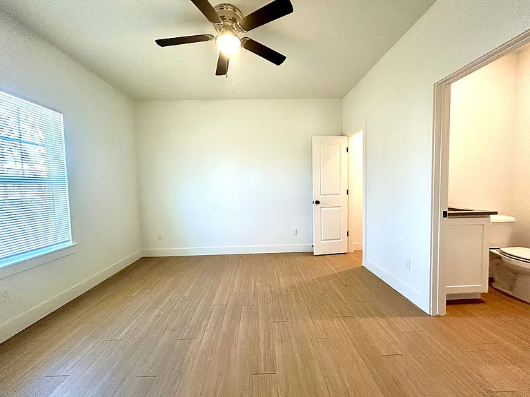 1820 Riverview Drive — Photo 31