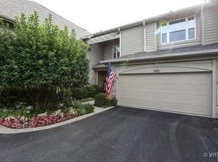 105 Edgebrook Ct, Indian Head Park, IL 60525
