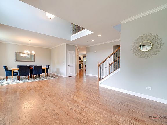 3rd image of 207 Cater Ln