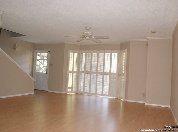 4th image of 8715 Starcrest Dr