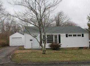 37 Spencer Dr, Middletown, CT 06457
