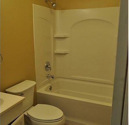 2nd image of 905 Timberline Dr