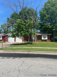 10813 E 34th Pl, Tulsa, OK, 74146