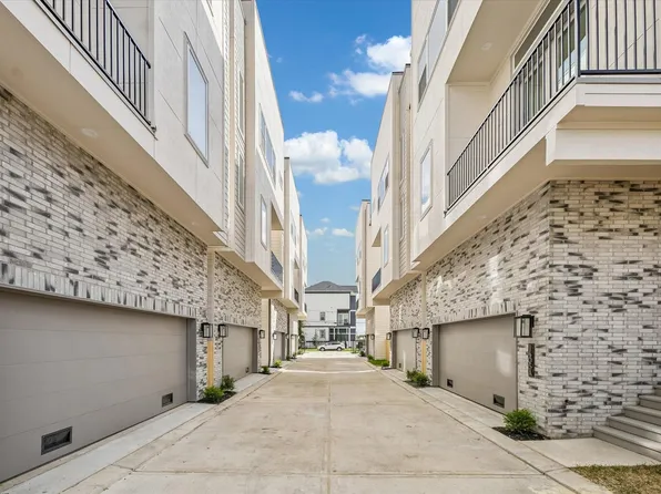 1403 W 21st St #C, Houston, TX 77008