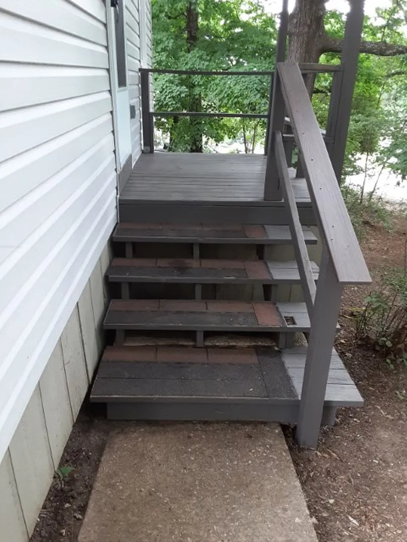 Move in Ready and Located in Oak Ridge — Photo 4