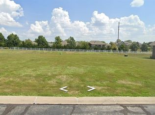 22619 Vincent St, Peculiar, MO 64078