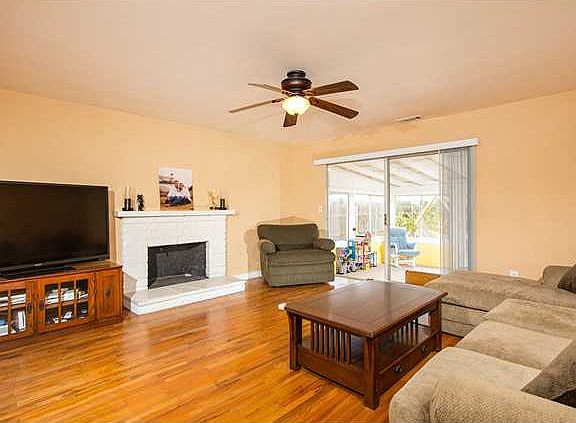 3rd image of 6120 Avenorra Dr
