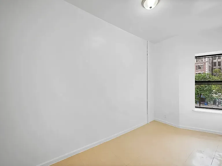 3476 Broadway #3 — Photo 5