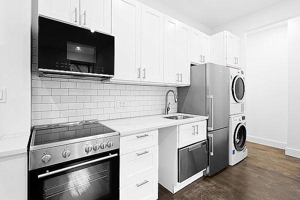 1st image of 57 W 10th St #2CR