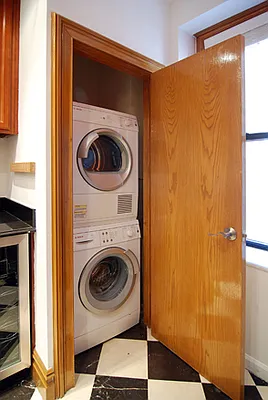 Rented by WAM Partners - William Moses Co. | media 154