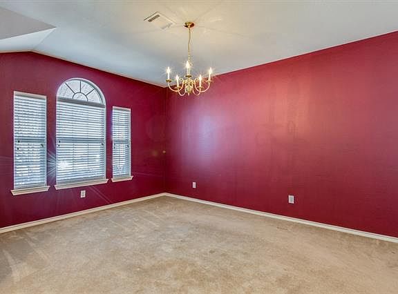 3rd image of 6921 Willow Crest Dr