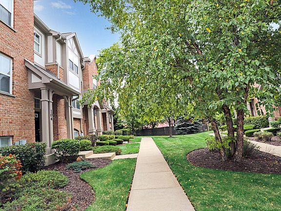 3rd image of 104 Rosehall Dr