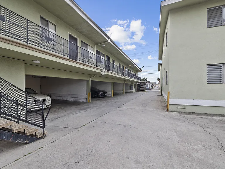3247-3255 Santa Ana St. — Photo 17