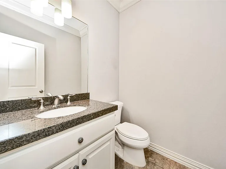 2046 Palm Forest Ln — Photo 36