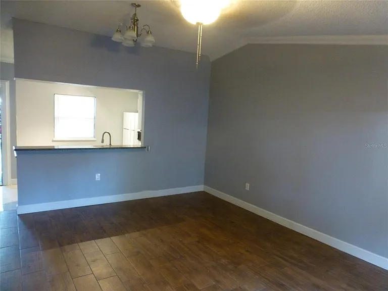 1890 Wolford Rd #5 — Photo 25