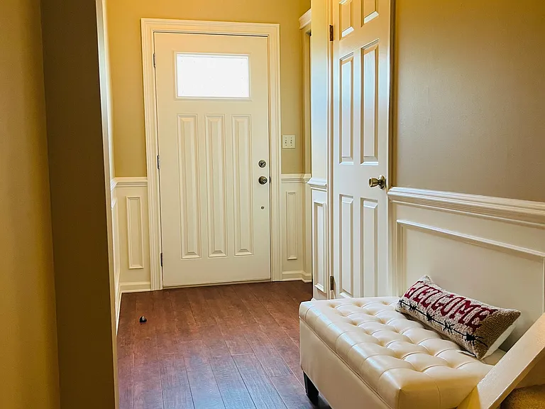 5083 Empire Dr #1 — Photo 2