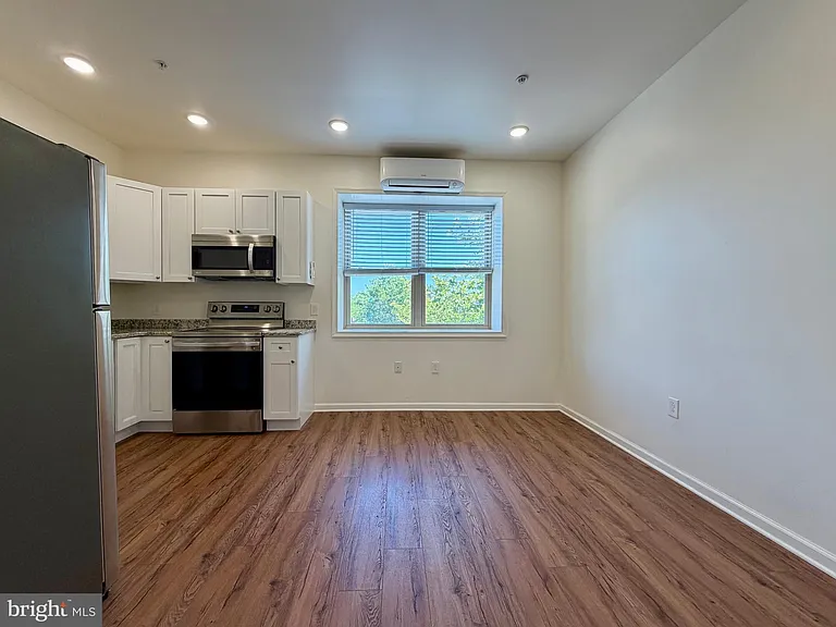 2158 N Broad St #A — Photo 2