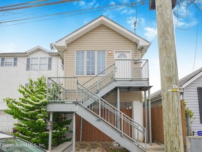 102 Boundary Ave, Staten Island, NY, 10306