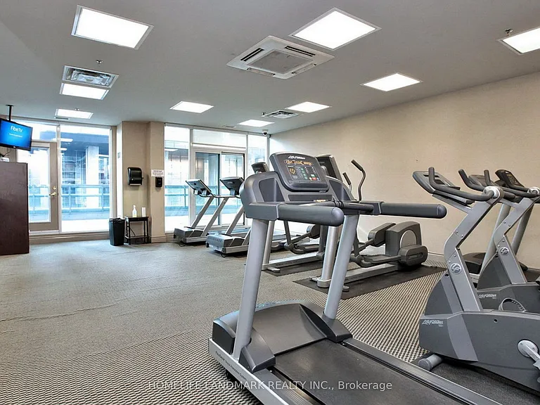 30 Grand Trunk Cres #901 — Photo 29