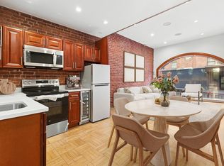 453 W 56th St #1, New York, NY 10019