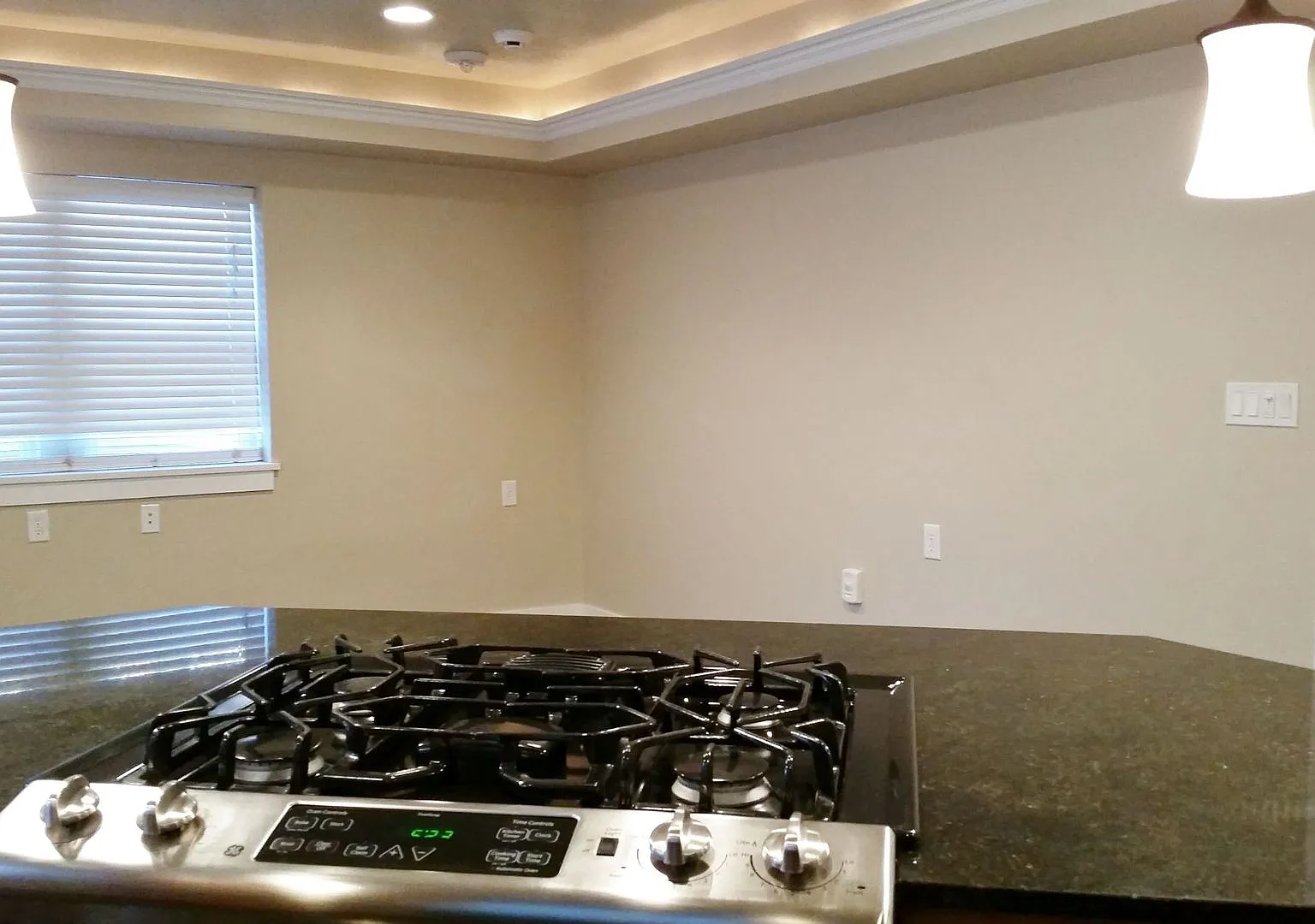 Manor Apartments — Photo 4