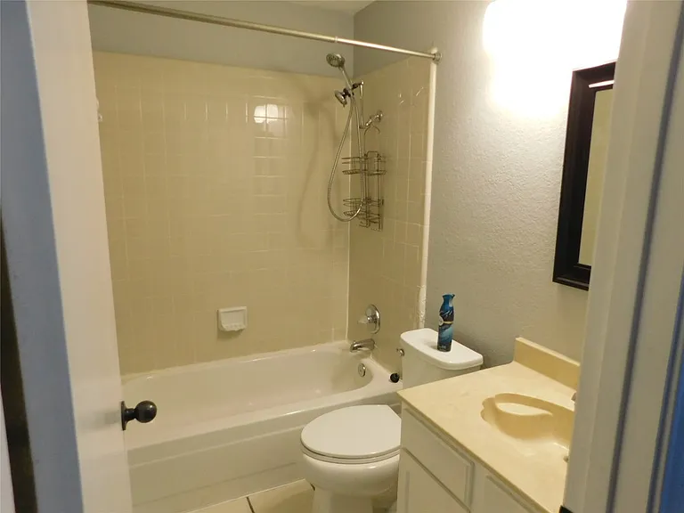 8232 Meadowbrook Dr — Photo 33