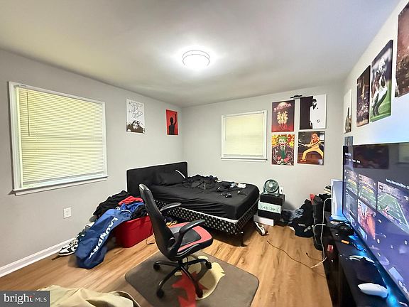 5th image of 9828 Sylvan Turn