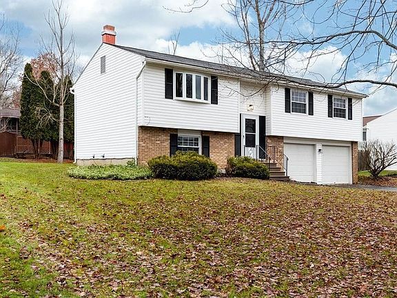 2nd image of 11 Echodale Ave