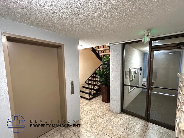 2424 S Leland St — Photo 13