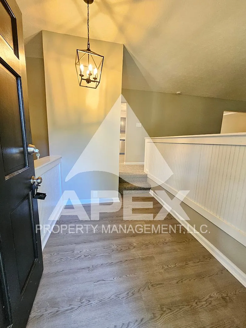 Beautiful Brick 2-Story 4 Bd -3 Ba Single Family Home in West Knox! — Photo 3