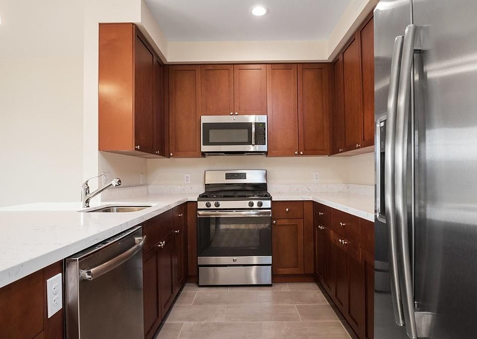 1st image of 70 Endicott St APT 608
