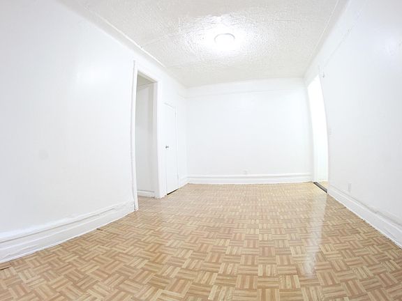 2nd image of 2600 Creston Ave #3H-2