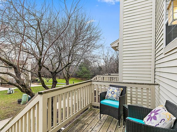 3rd image of 612 Littleton Trl #26-3