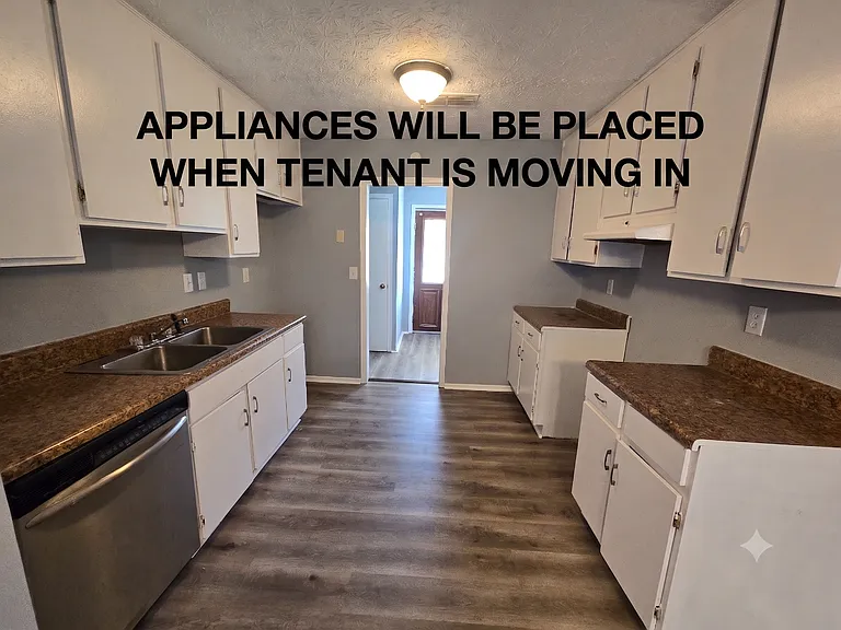 3224 Raintree Dr — Photo 3