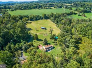 1409 Pleasant View Rd, Coopersburg, PA 18036