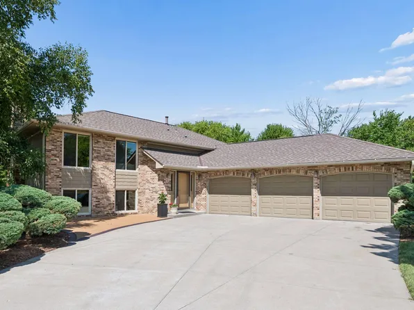 7011 Eagle Rdg, Eden Prairie, MN 55346