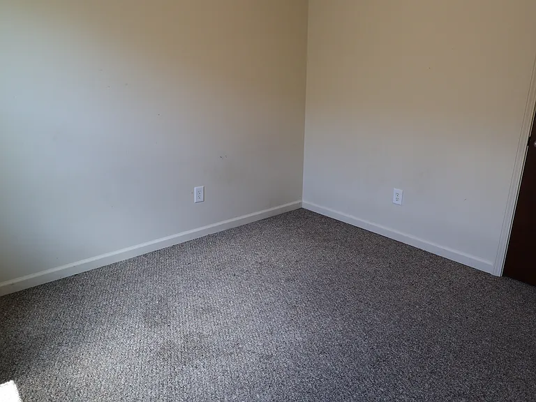 1427 Sycamore St #1 — Photo 43
