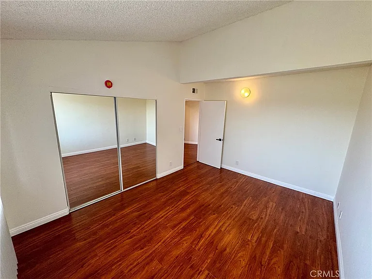 1523 E Windsor Rd #105B — Photo 26