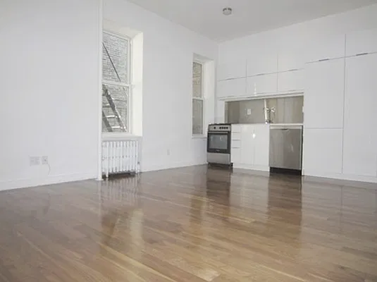 Rented by NY Home & Living Inc. | media 9