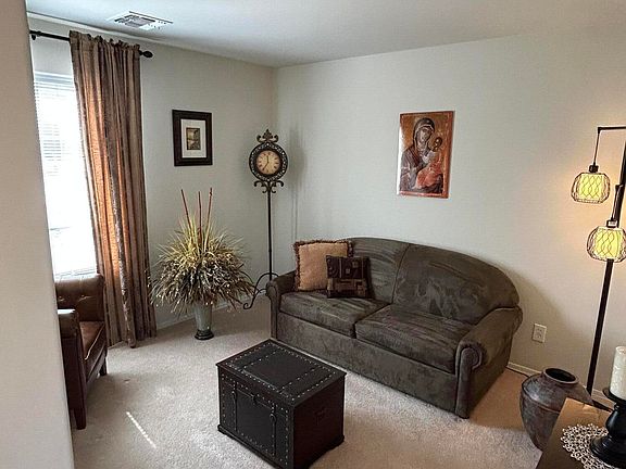 4th image of 4702 W JUNIPER Avenue