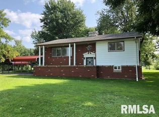22226 Barstow Rd, East Moline, IL 61244